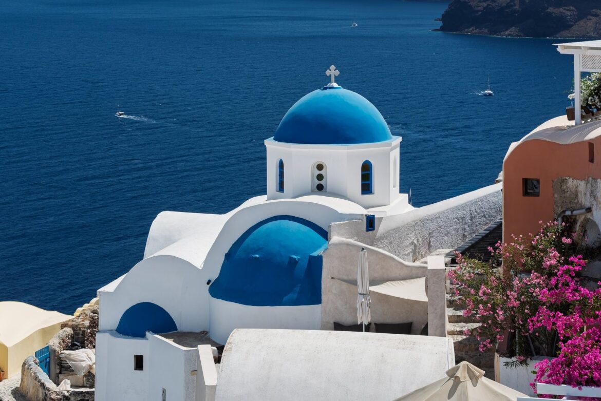 Best Greece Tours For Groups: Food And Wine